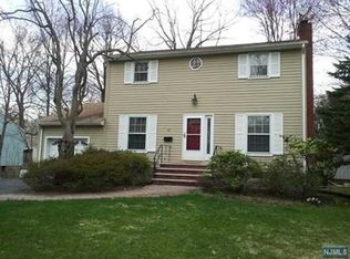 65 Mills Ave, Norwood, NJ 07648