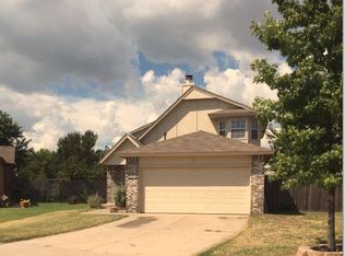 1711 SW 23rd St, Moore, OK 73170