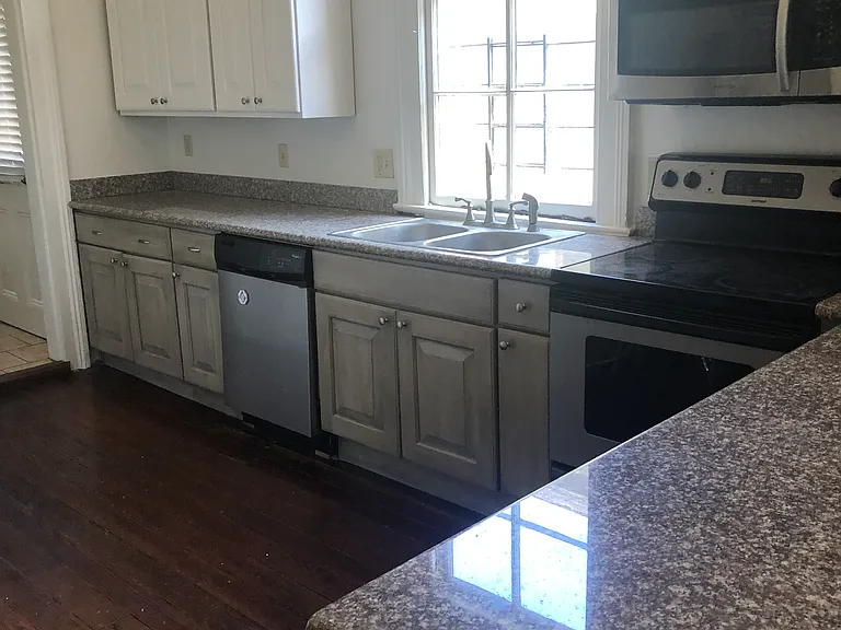 135 S Gayoso St — Photo 5
