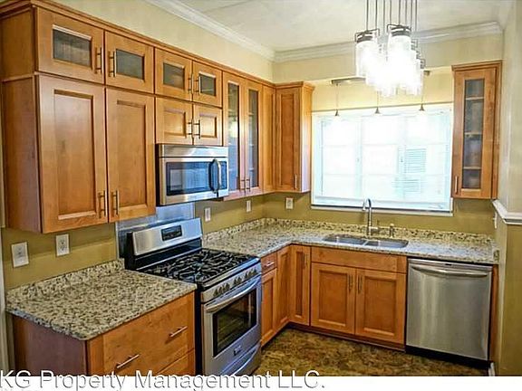 2nd image of 107 Manteo Ave