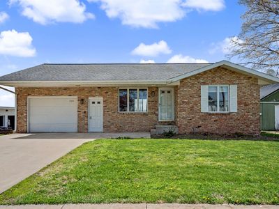 306 N Chestnut St, Edgewood, IA, 52042