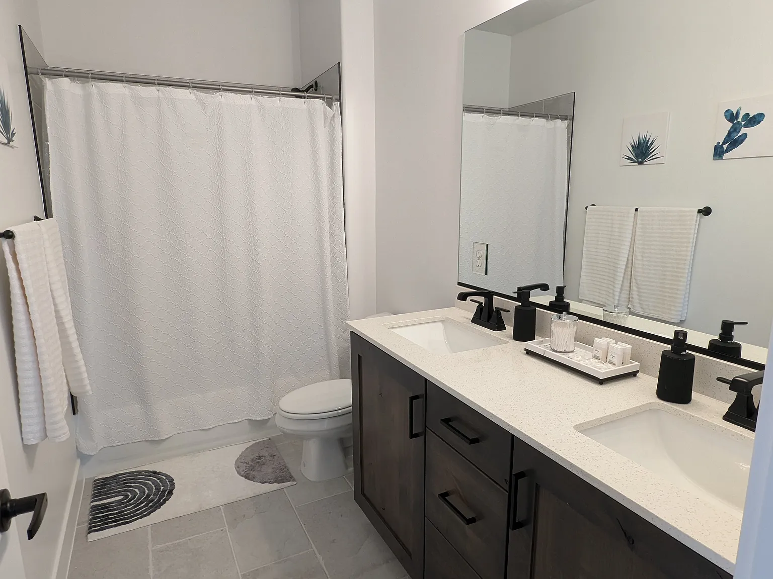 693 Taylor Creek Dr — Photo 4