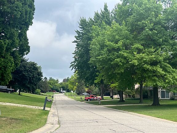 4th image of 5792 Perrytown Dr