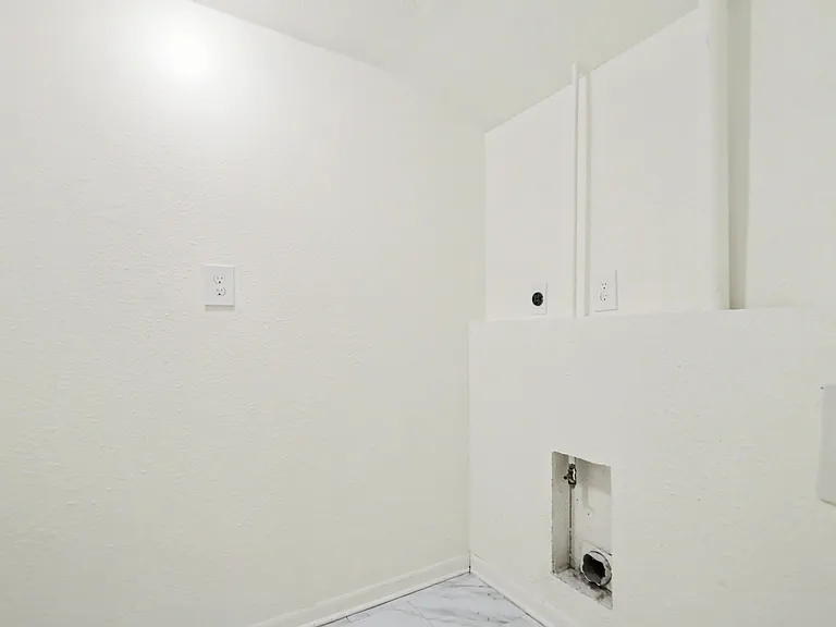 116 W Arlo Rd — Photo 20