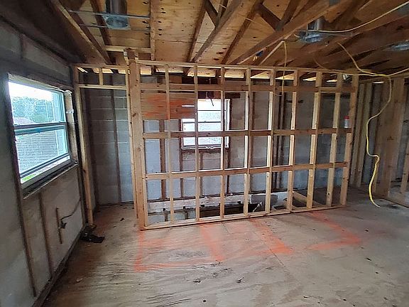 4th image of 507 Washington Ave