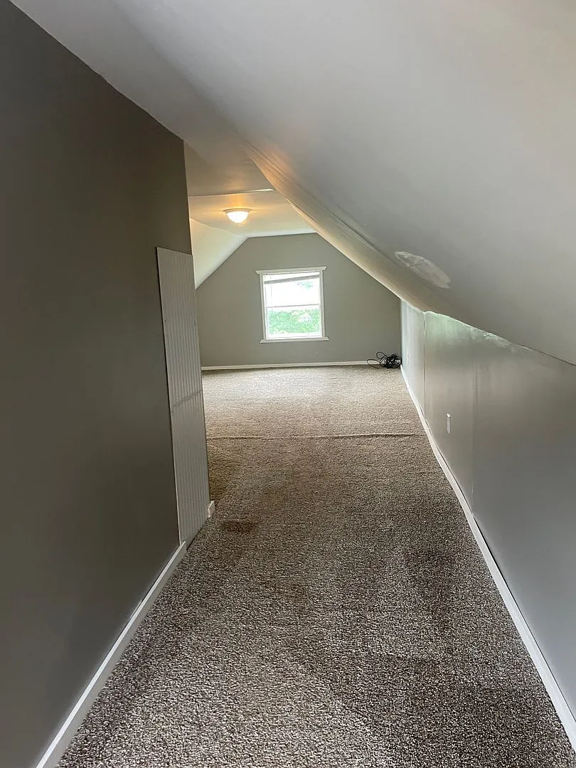 9040 E Parker Rd Laingsburg — Photo 4