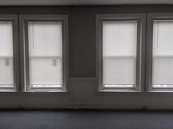 4th image of 1725 E Main St #A