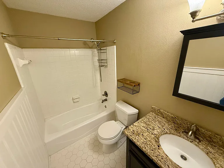 2370 Clematis Trl — Photo 16