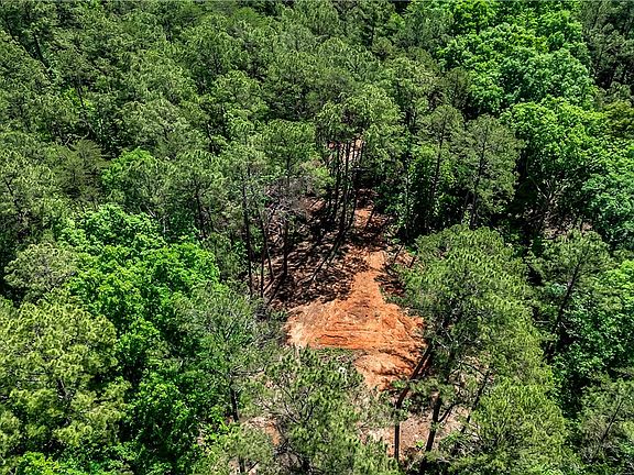 4th image of White Oak Rd