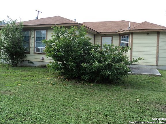 4th image of 1026 Marquette Dr