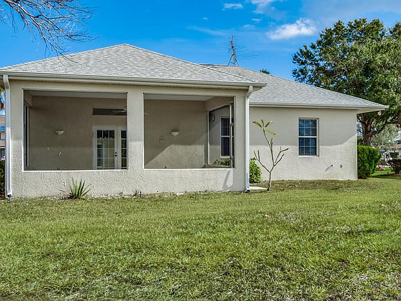 4th image of 3191 Finsterwald Dr