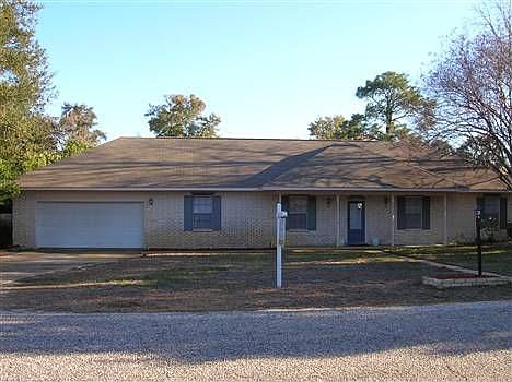 1st image of 211 Nandina Dr