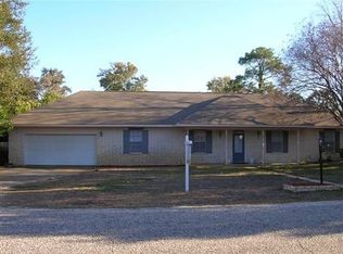 211 Nandina Dr, Saint Marks, FL 32561