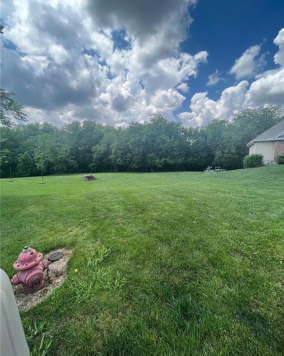 2nd image of 814 Arrowhead Cir