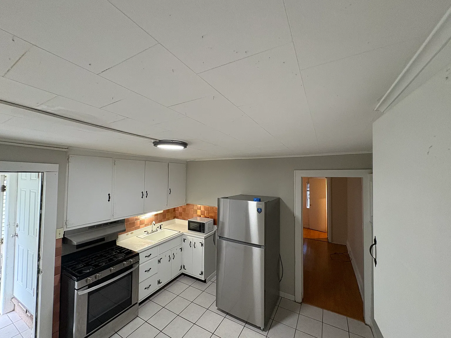 522 Saddle River Rd — Photo 2