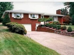 1236 Willowbrook Rd, Belle Vernon, PA 15012