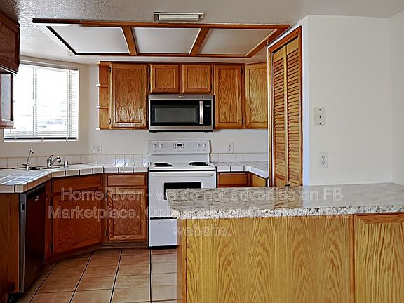 5th image of 3590 Beechwood Dr
