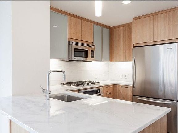 2nd image of 200 N End Ave APT 8G