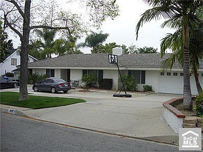 1st image of 8415 La Vela Ave