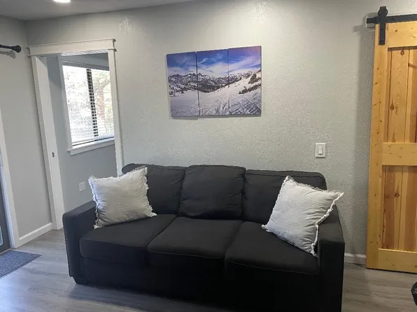 167 Meadow Ln #45, Mammoth Lakes, CA 93546