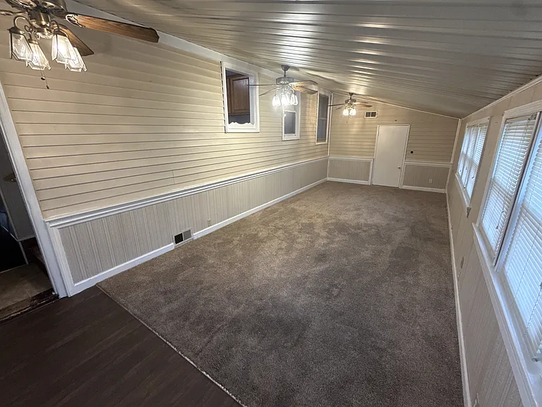 223 Wiegel Dr — Photo 21