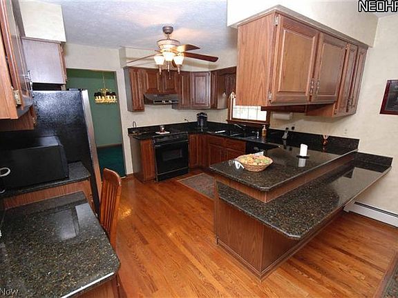 5th image of 510 S Elm Ave