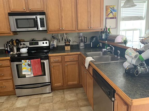 4th image of 2200 B Brookville Dr