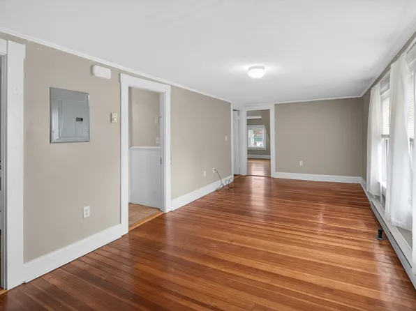 46 Peirce St #3, Middleboro, MA 02346