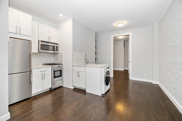 Rented by REAL New York | media 7