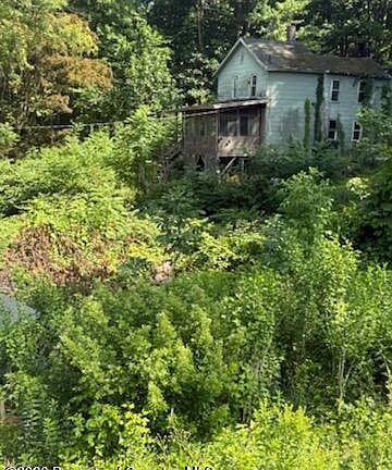 5th image of 2711 Frink St