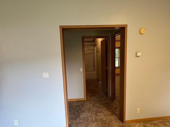 5th image of 6505 82nd Ave NE