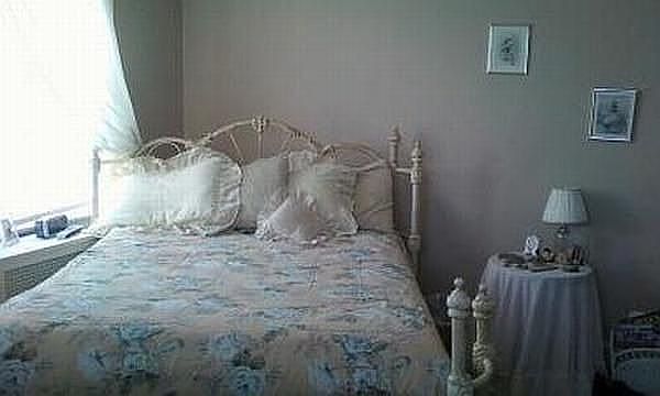 13x13 Bedroom