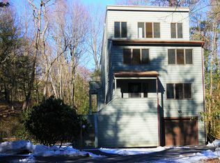 500 Ledge Dr, Torrington, CT 06790