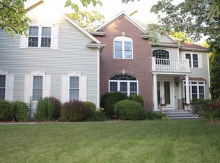 15 Oriole Dr, North Attleboro, MA 02760