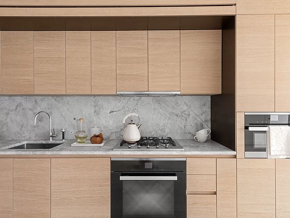 4th image of 215 W 28th St APT 3D