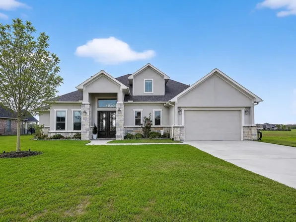 10905 Dauphine St, Willis, TX 77318