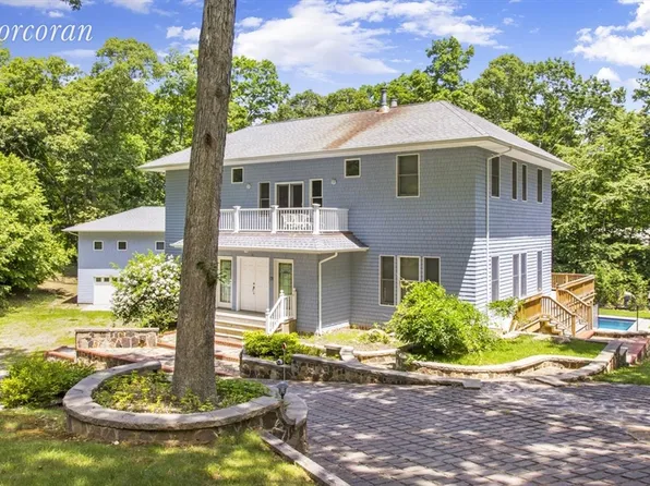 4 Bay Rd, Shelter Island, NY 11964