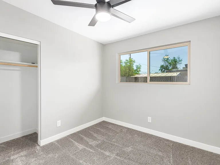507 E Wesleyan Dr — Photo 10