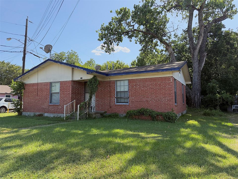 1st image of 303 N Masters Dr