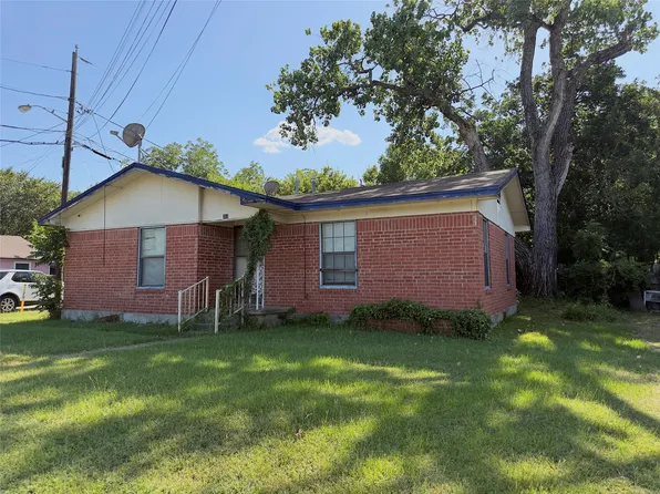 303 N Masters Dr, Dallas, TX 75217