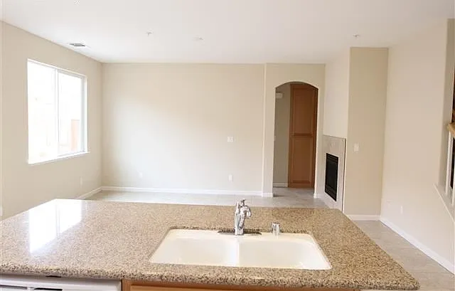 254 Altadena Cir — Photo 10