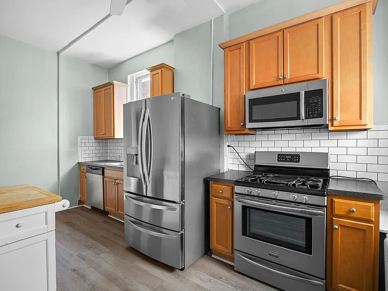 2713 W Grace St — Photo 30