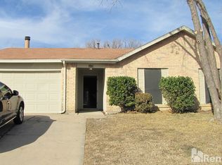 1911 Primrose Ln, Arlington, TX 76014