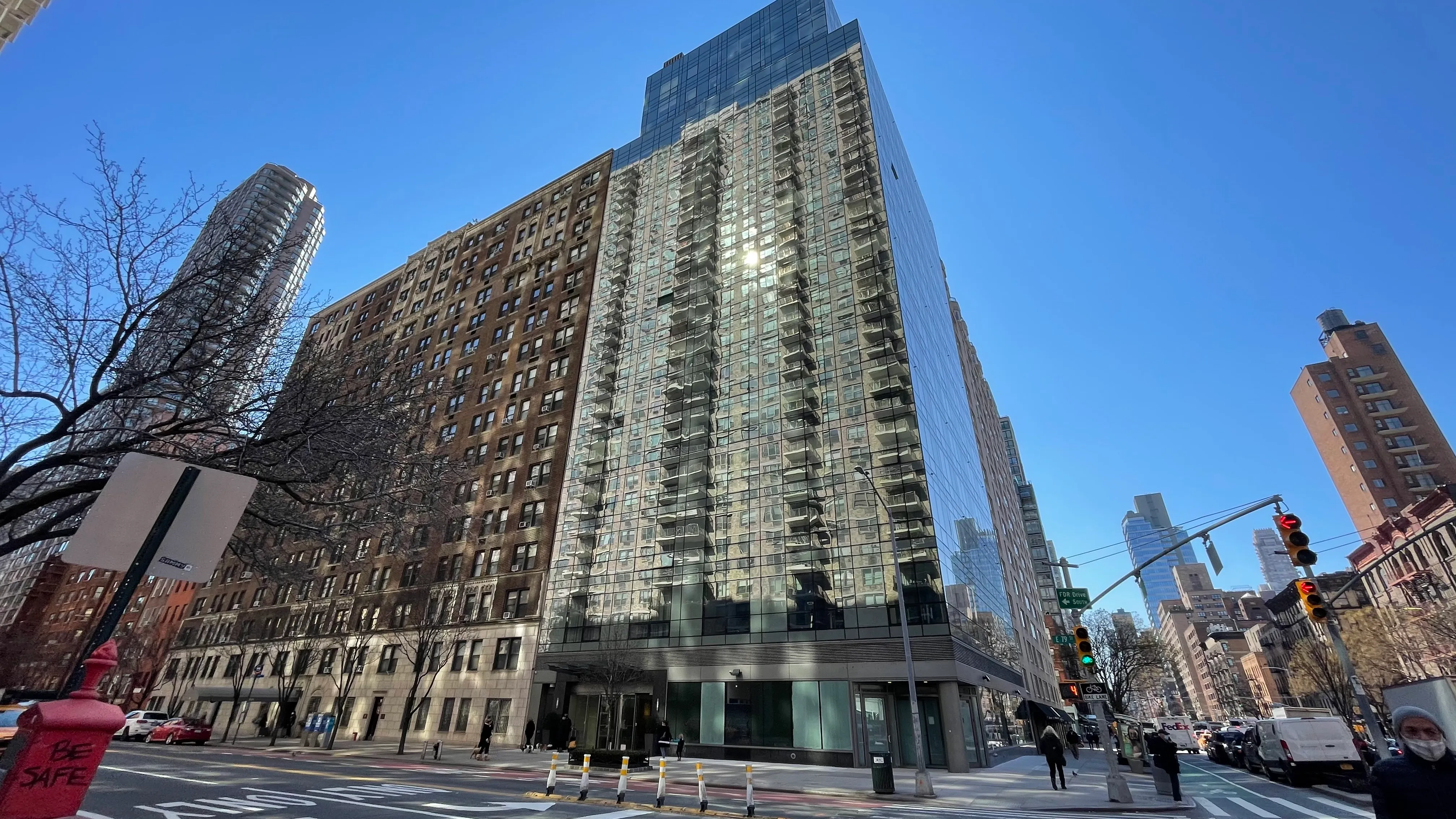 びる Midtown Improvement District buys Opus Place site for park