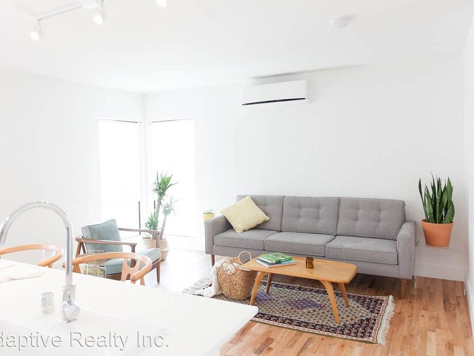 1st image of 4424 Burns Ave APT 3