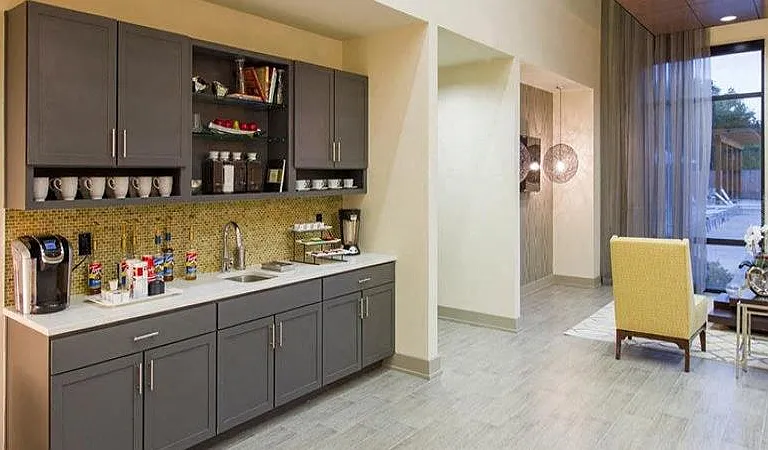 The District Apartments — Photo 19