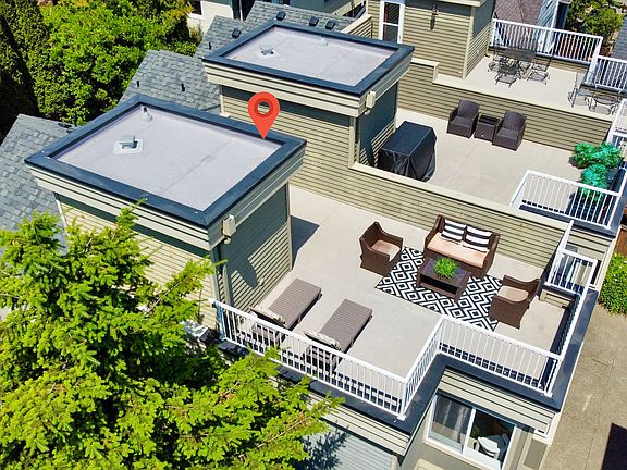 3rd image of 815 2nd Ave N APT C