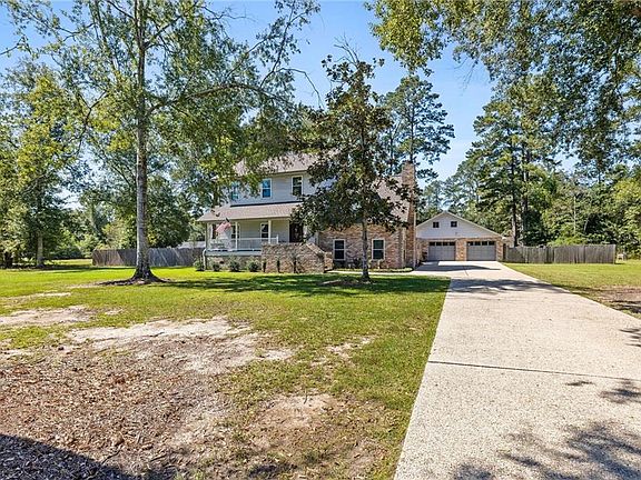 3rd image of 45380 Tanglewood Dr