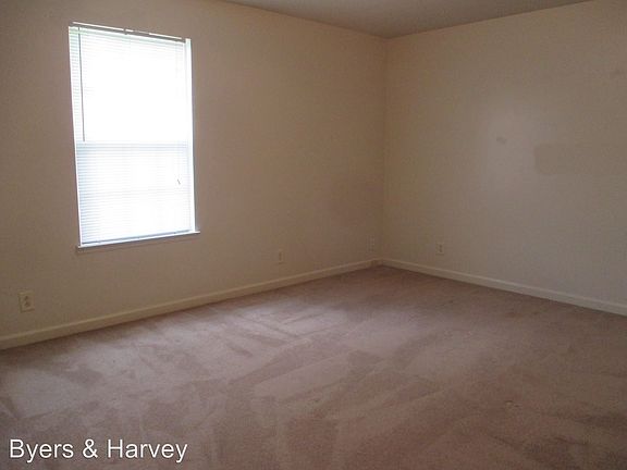 4th image of 1851 Waters Edge Dr APT A