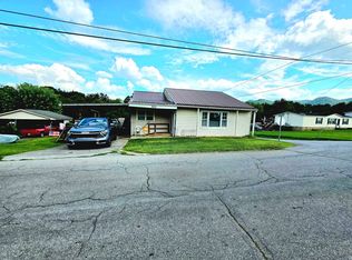 562 Garrison Hollow Rd, Elizabethton, TN 37643